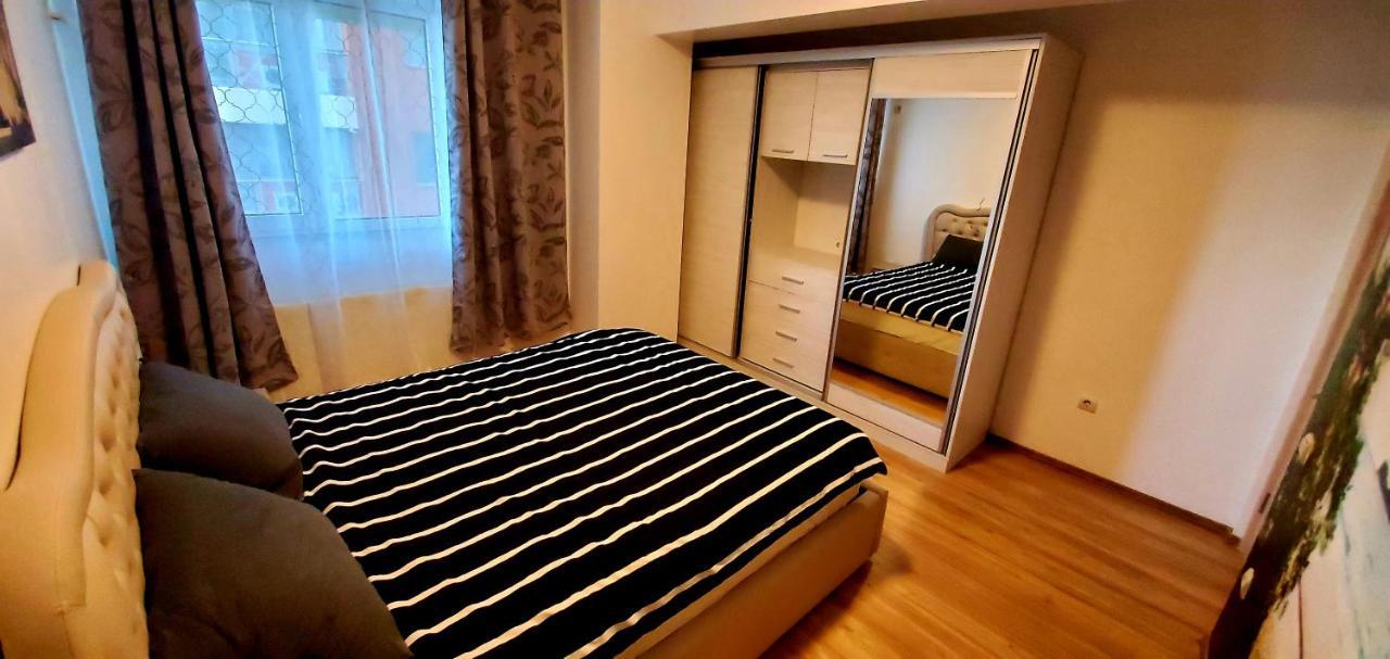 Appartamento Apartament Mamaia Central Lac Siutghiol 2 Esterno foto